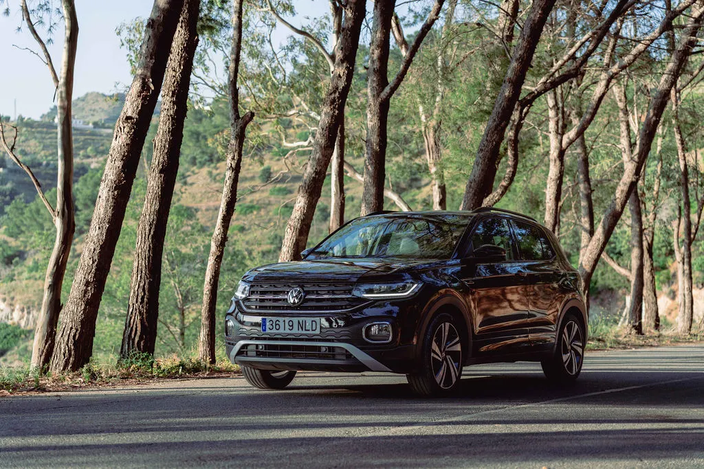 car-country road