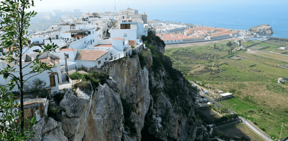 Descubre increíbles rutas y playas en Salobreña