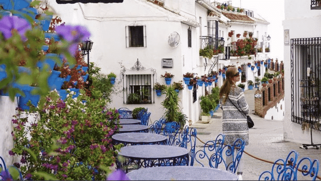 Descubre los mejores atractivos de Mijas y disfruta al máximo de la ciudad.